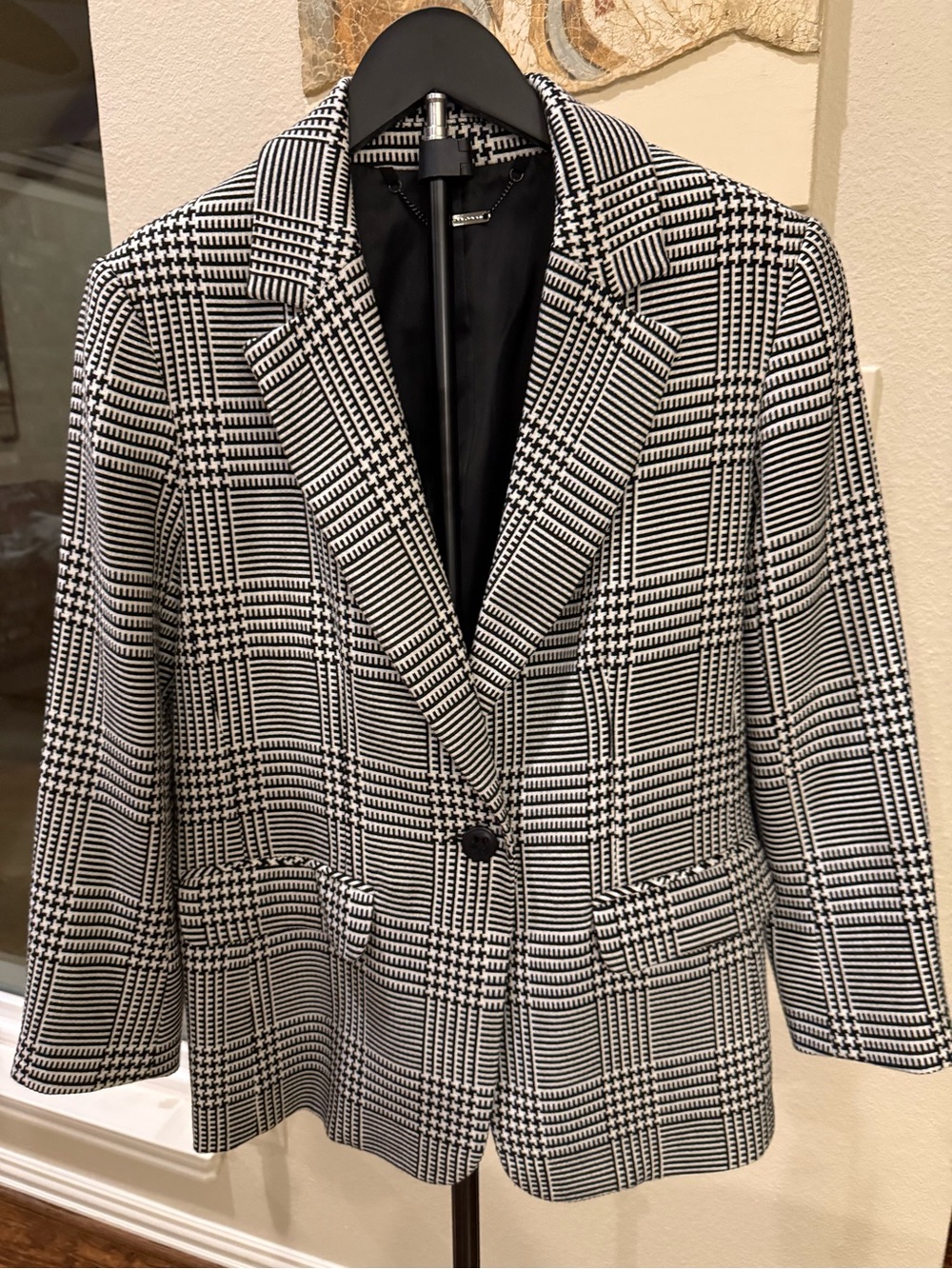Trina Turk Women's Black & White Plaid Blazer Jacket